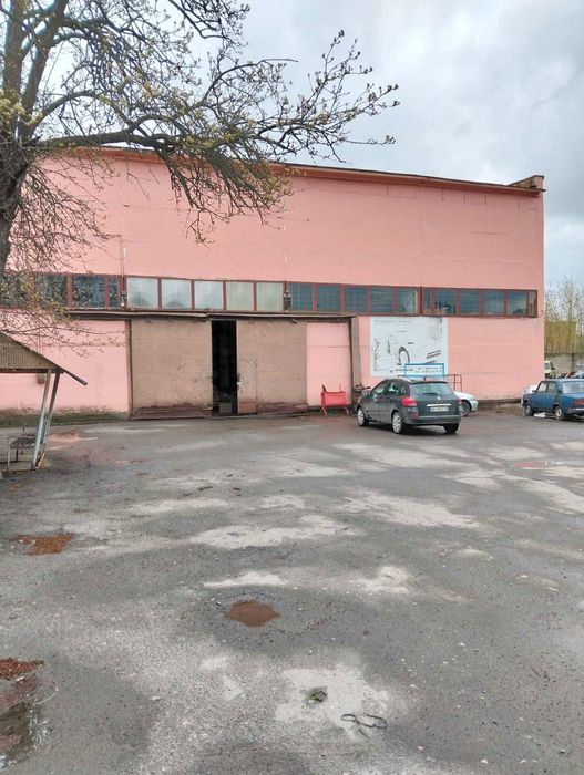 Продаж бази 1856 м². Власна земля 0,48 га. Рівне, вул. Опанасюка