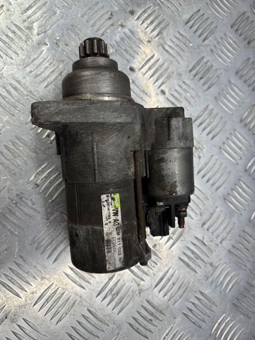 Стартер  vw t5  passat b6 caddy golf 1.9-2.0tdi 02M911023N