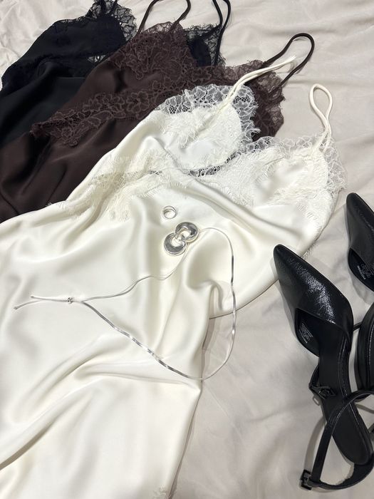 Трендова  сукня з мереживом в силі Za