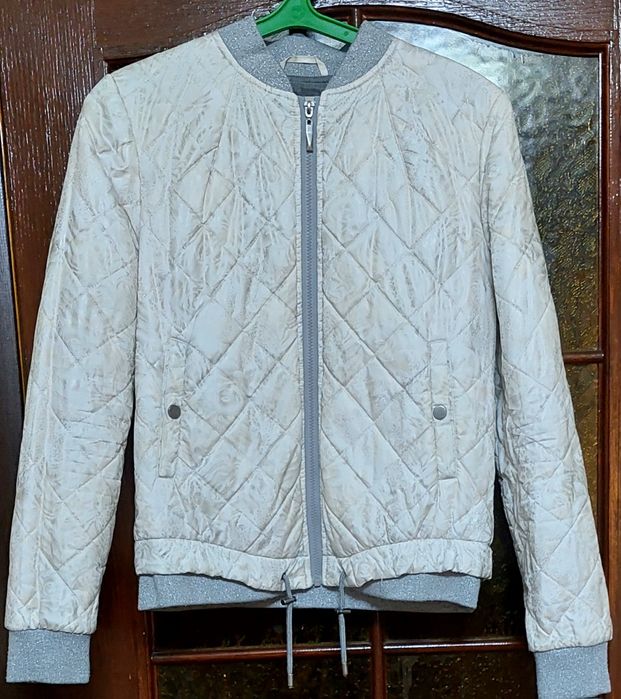 Куртки в гарному стані