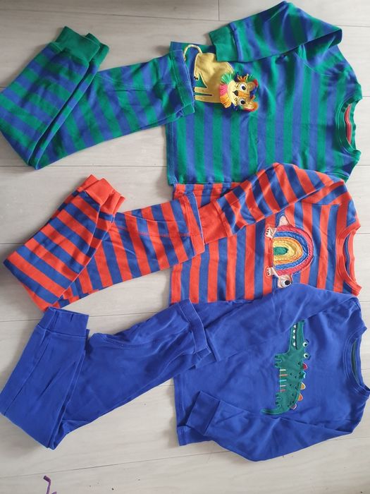 Piżamy chłopięce Next r. 128 3 pak