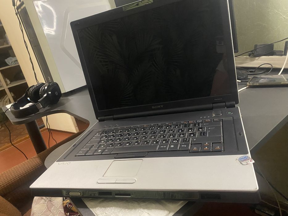 Ноутбук sony не рабочий экран