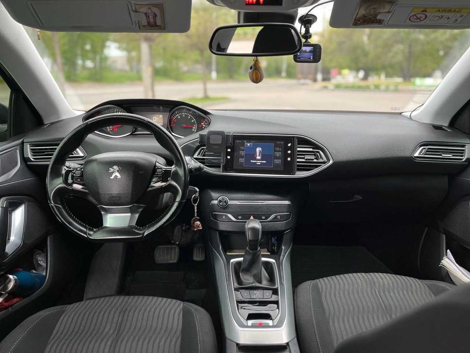 Peugeot 308 SW 2016