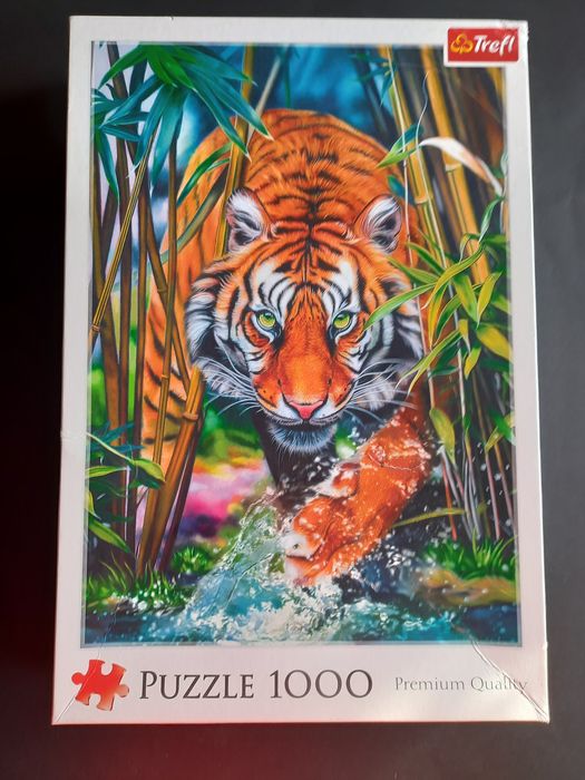 Puzzle 1000 Trefl Drapieżny tygrys