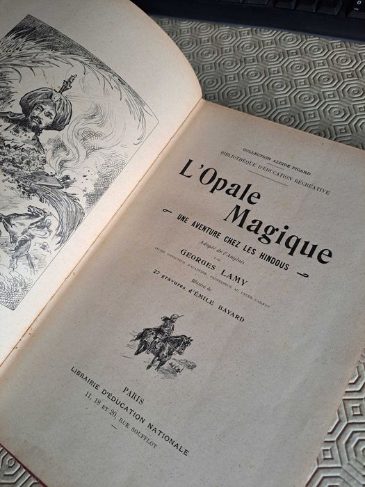 Coleção de LIVROS ANTIGOS do final SÉC. XIX - SÉC XX, em Francês