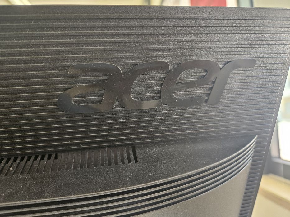 Monitor PC Acer com cabo