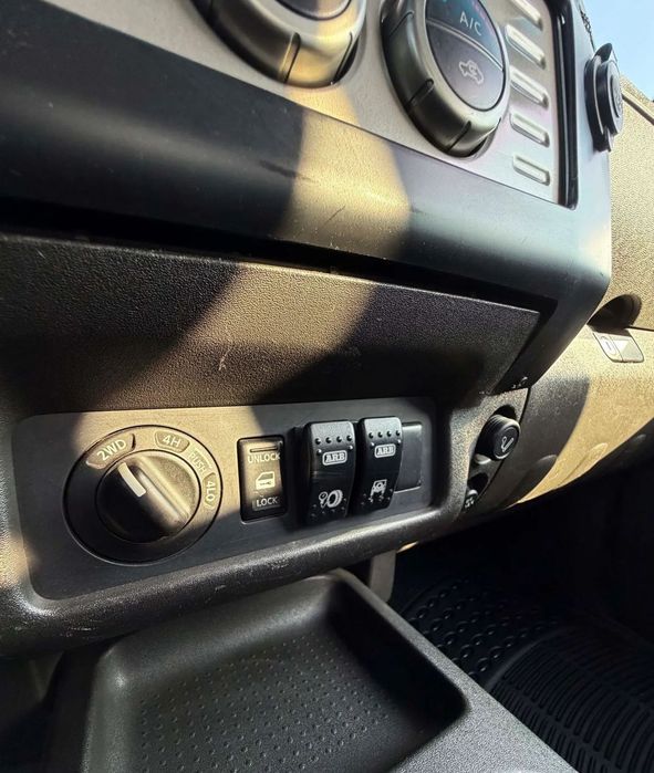 Nissan Pick-Up 2.5 TD CD P.E. CM
