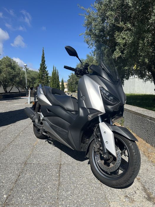 Yamaha x-max 125
