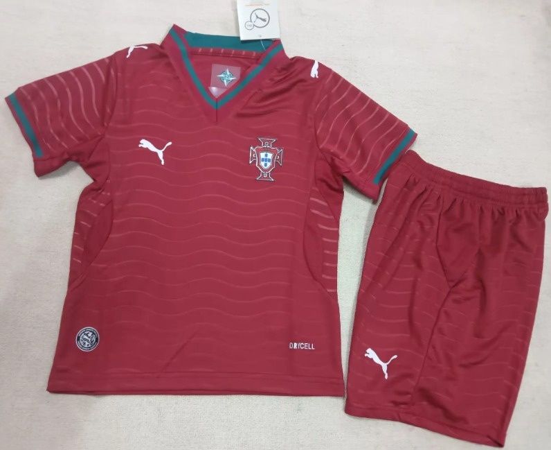 Equipamento criança Portugal 26 27