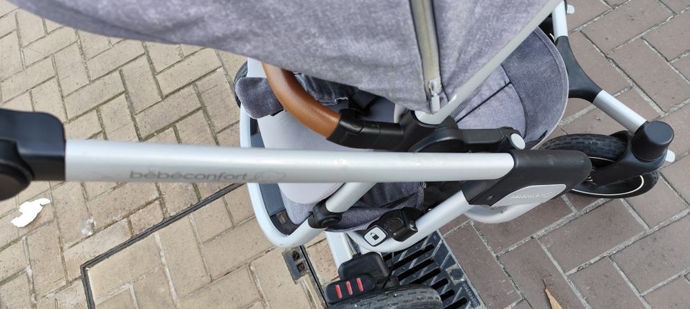 Carrinho bebeConfort e babycoque maxi-cosi