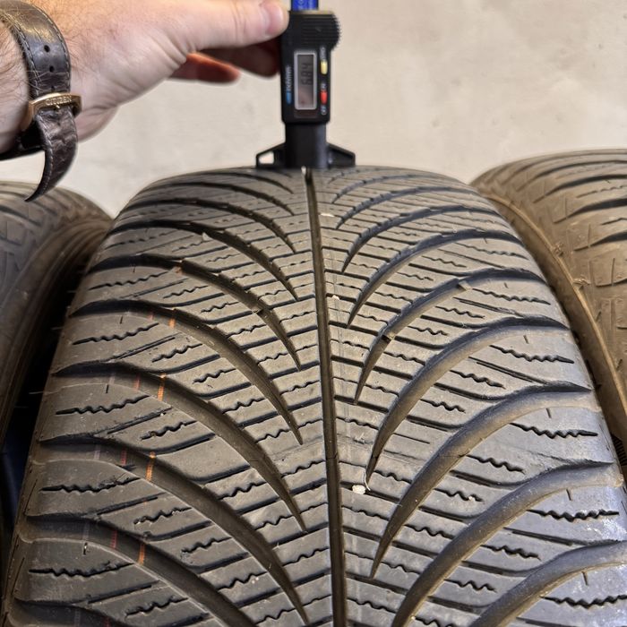 4 шт всесезон 215/50/17 goodyear vector 4 season