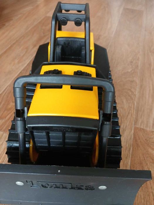 Бульдозер Tonka Сталевий велетень 32 см