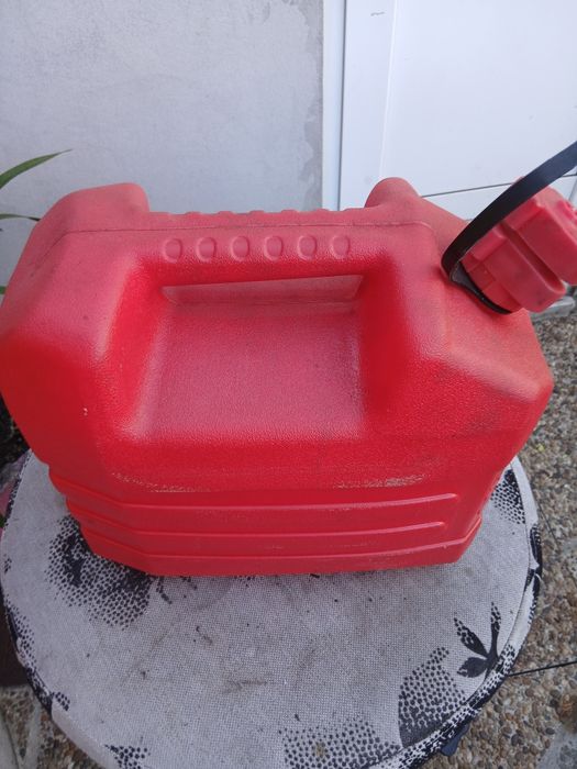 Vendo bidão para combustível