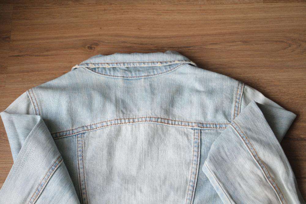 Blusão de ganga curto