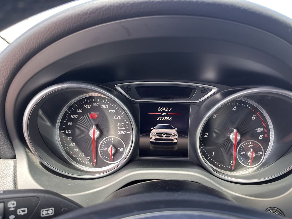 Mercedes Benz CLA 180d