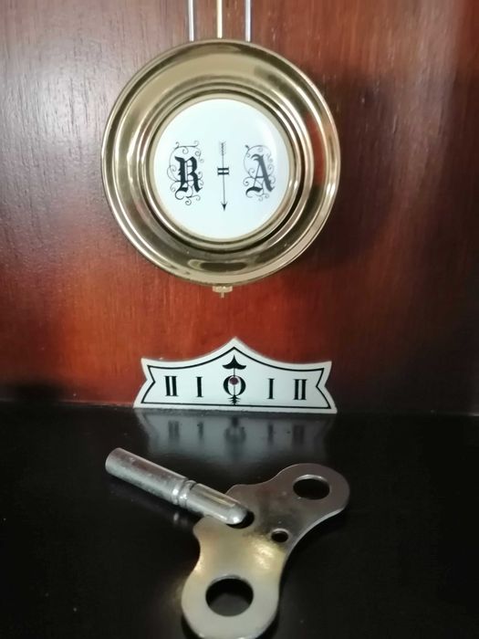 Relógio de pendulo de Mesa/capela Horlsant à Portreal de fabrico Alemão