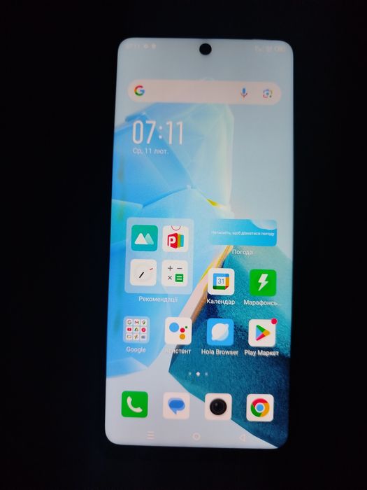 Телефон повністю робочий не битий infinix hot30