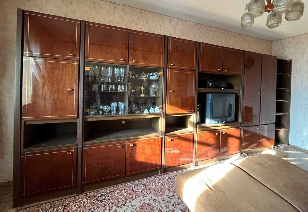 Віддам стінку у вітальню