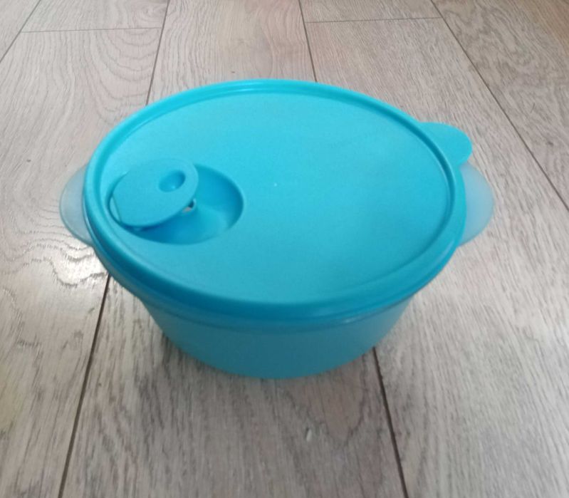 niebieska miska Tupperware 1,5 litra - do mikrofalówki