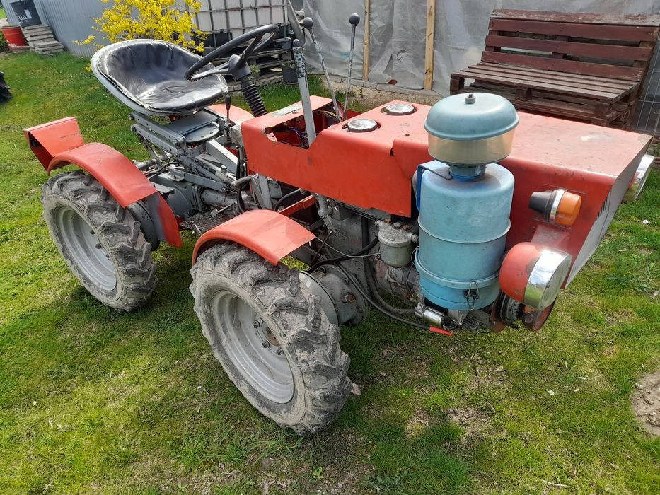 Traktor ogrodowy TZ4K14