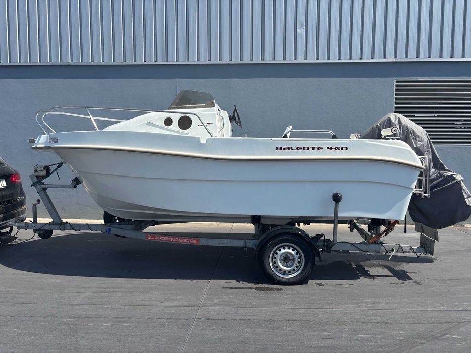 Barco Baleote 460