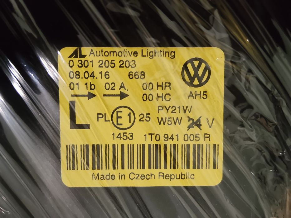 Farol Dianteiro VW Touran 03-10