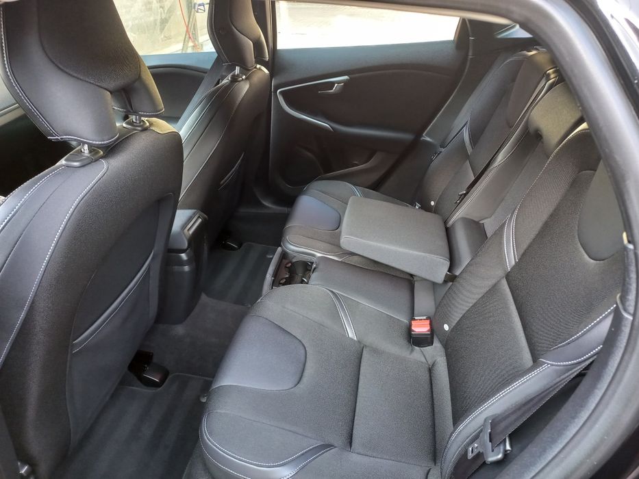 Volvo v40 1.6d 2013r