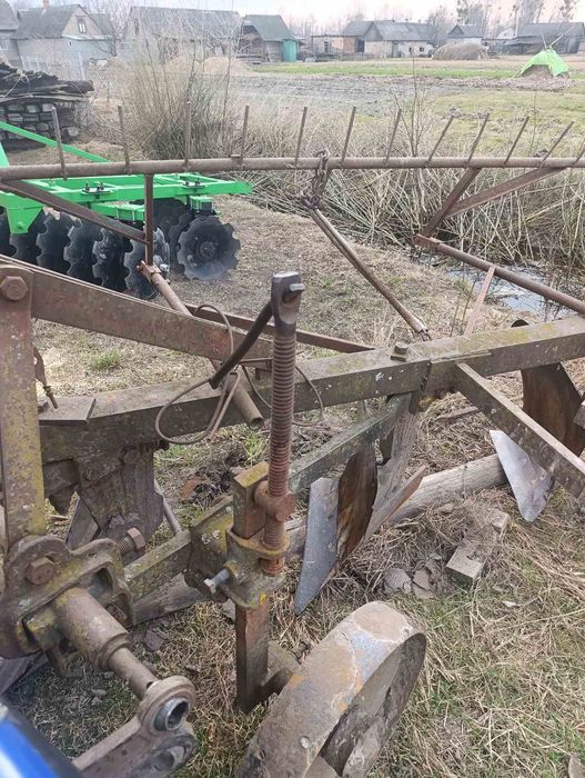 Плуг плн 3*35 в гарному стані