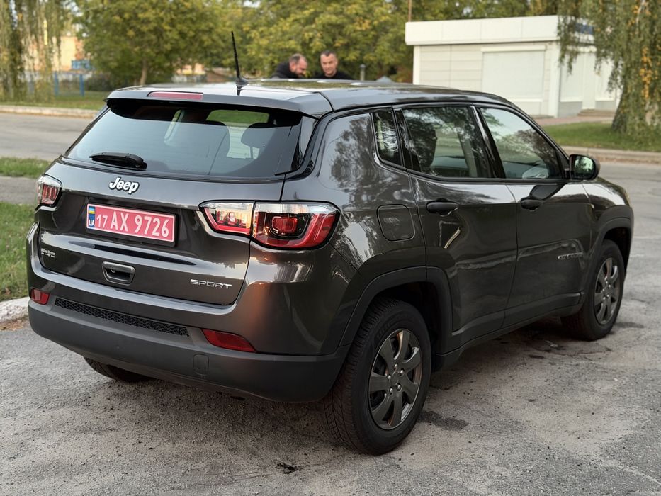 Продам Jeep Compass