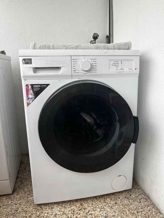Maquina de lavar roupa marca Becken