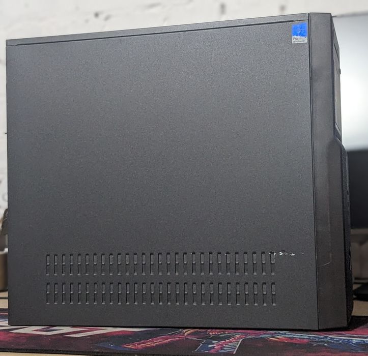 Комп'ютер бюджетний ігровий системний блок