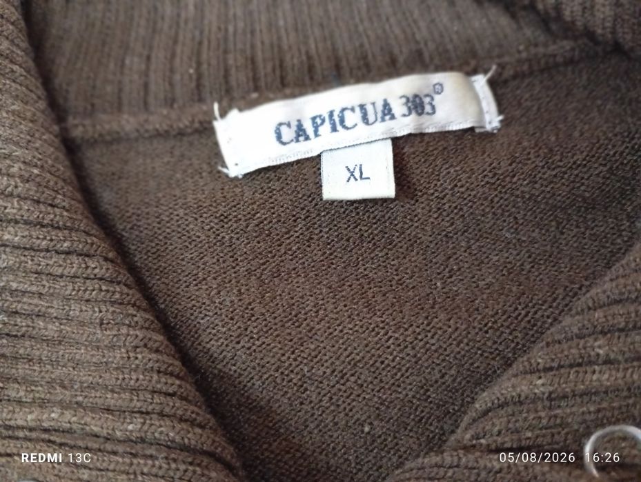 Camisola castanha capicua
