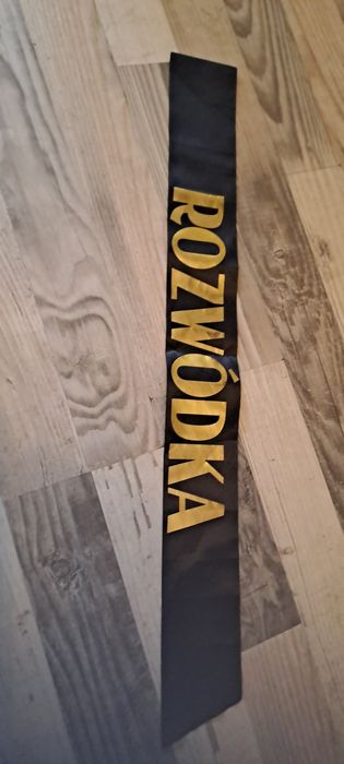Szarfa  z napisem  rozwódka