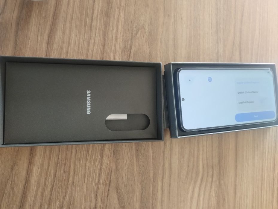 Samsung S25 nowy