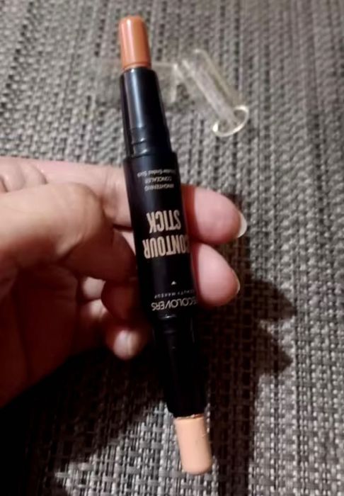 Ручка  консилер  для косметического макияжа