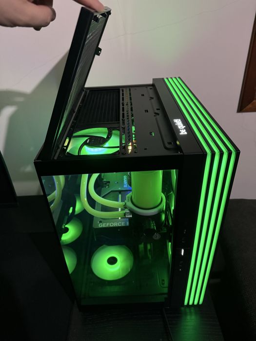 PC Gaming High End 9800X3D | RTX 5080 | 32G DDR5 | Custom Water Cooler