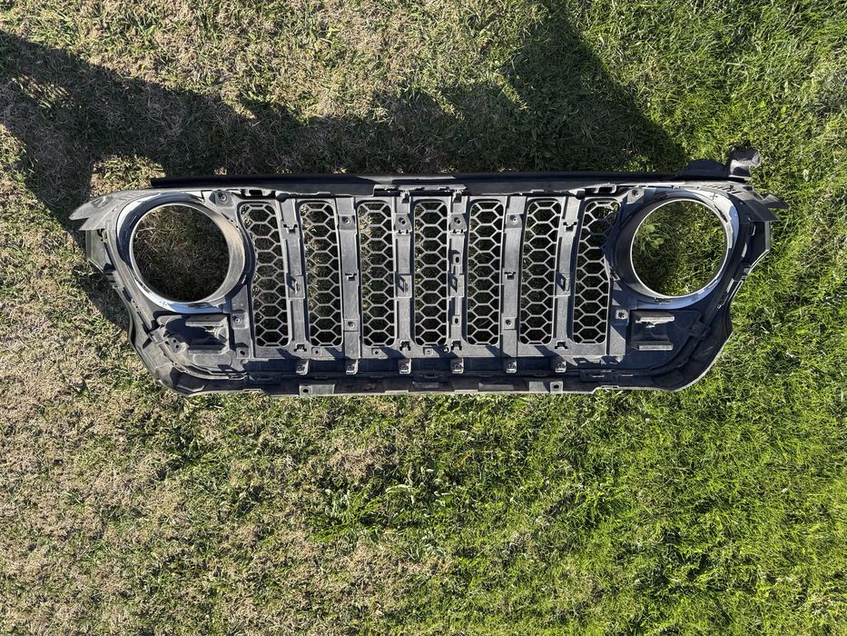 Jeep Wrangler JL -  grill, atrapa