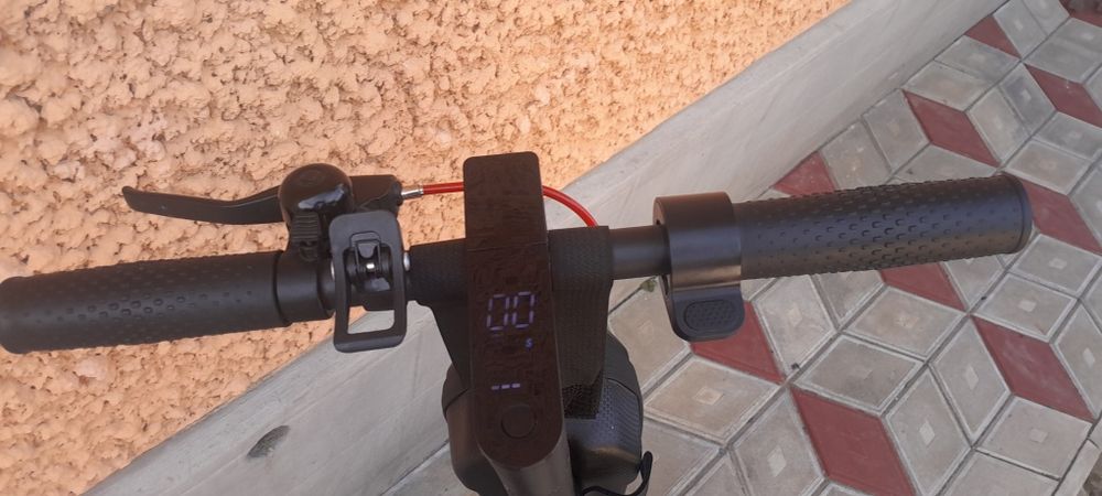 Продам електро самокат EKAM KM-365 б/у