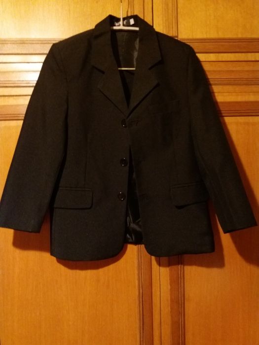 Zestaw trzy częściowy garnitur chłopięcy 128-134cm 9/lat