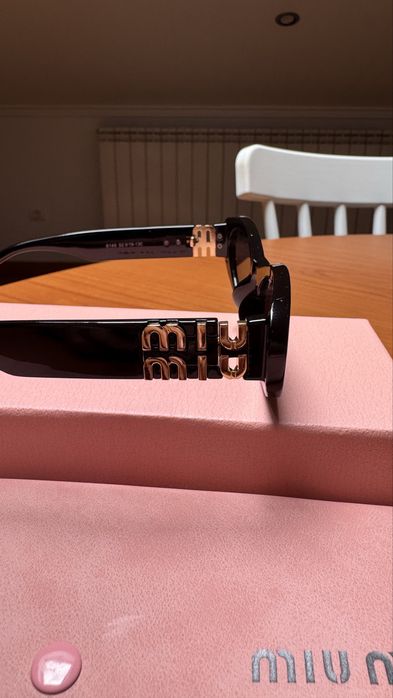 Oculos de Sol Miu Miu