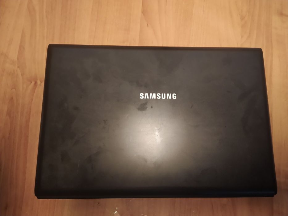 Ноутбук Samsung R519