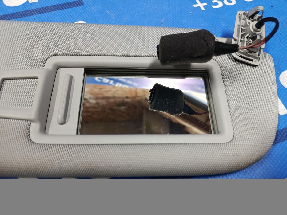 Козирок сонцезахисний правий Audi E-TRON 50 71kwh Ауді Є Трон Е-Трон