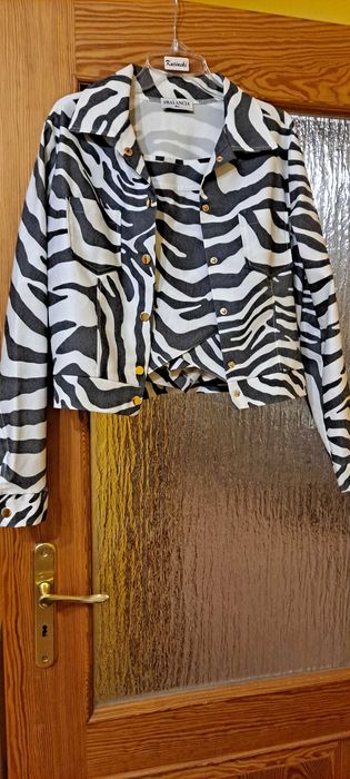 Komplet damski: kurtka i spodenki zebra M/L