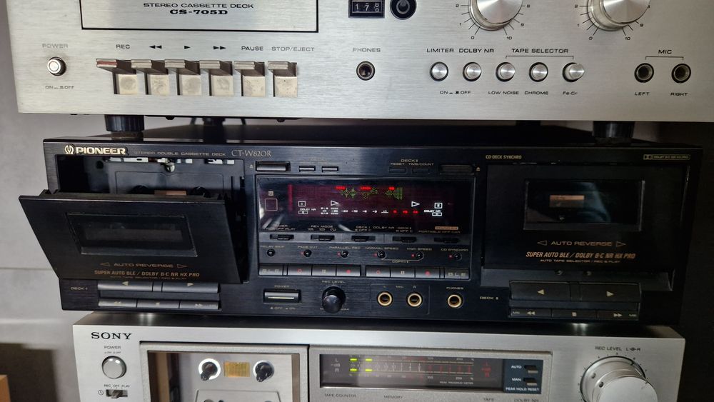 Kaseciak Sony TC-K71 Luxman K112 Pioneer CT W820R  Akai CS 705D