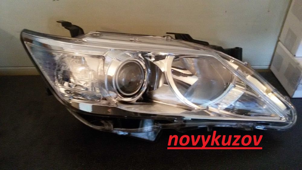 Решітка радіатора на Toyota Camry 50  Тойота Камри 50с 2011 г.-