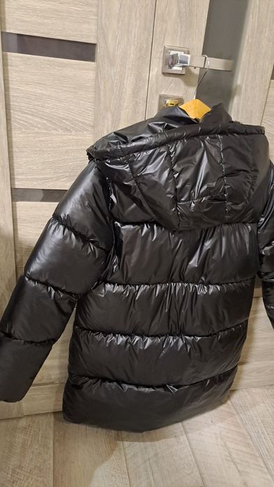 Пальто для дівчинки.