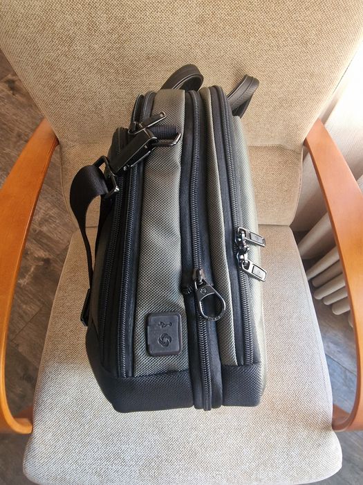 Pasta Samsonite Dlx 6 pro 15,6" Verde Oliva Custo Nova 315€