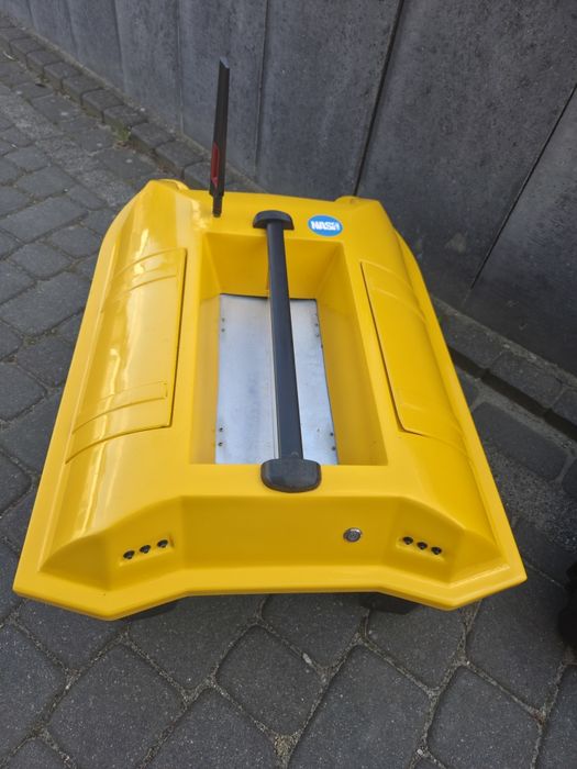 Łódka zanętowa Magnum toslon tf500