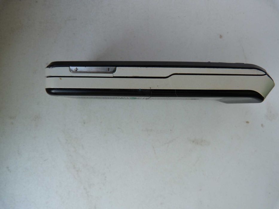 Телефон Sony Ericsson S500i