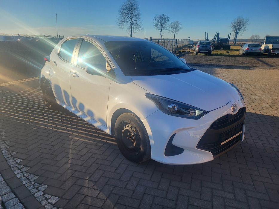 Toyota Yaris 1.0 benzyna